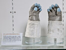 Armstrong_Visor_Gloves_006.jpg