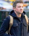 Jeremy-Renner-Hawkeye-Black-Jacket.jpg