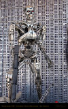 Endoskeleton - Terminator 2 3D - Universal Studios - Hollywood - Attraction Store Window - 007.jpg