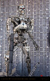 Endoskeleton - Terminator 2 3D - Universal Studios - Hollywood - Attraction Store Window - 014.jpg