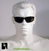 Arnold-Schwarzenegger-bust-Terminator-costume-display-2_1.jpg