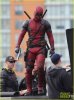 ryan-reynolds-full-deadpool-suit-gets-pictured-on-set-09.jpg