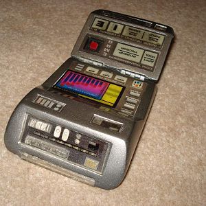 Mark X Tricorder from Star Trek Deep Space Nine with Electronics (Red LED bar at the back)