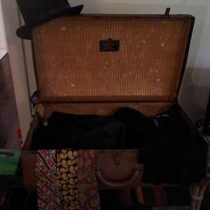 Steampunk suitcase 2