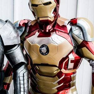 mark 8 real armor cosplay  iron man made dany bao 2012 venice it face book profile dany bao (17)