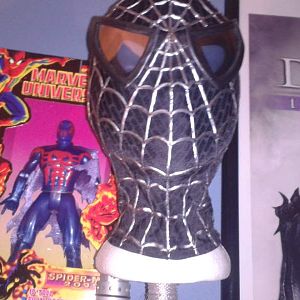First symbiote spidey mask (Movie Style)