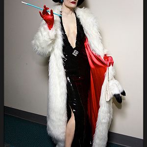 Cruella de Vil - Disney Villains Designer doll version