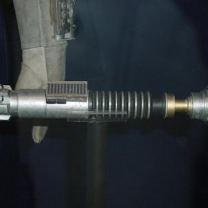 normal Luke s Saber ROTJ 02