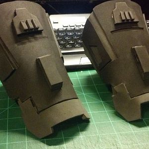 Gauntlets (Foam)