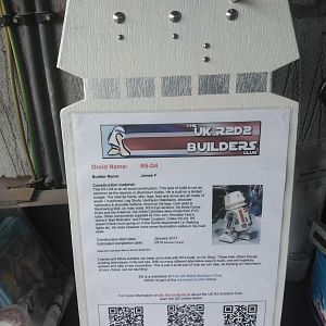 R5's build info display stand