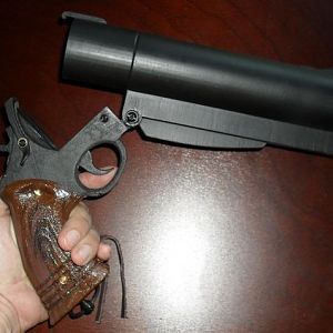 hellboy gun 1
