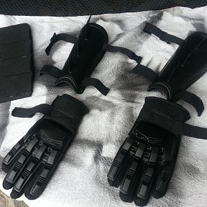 Gauntlets,Gloves and Ab Plate