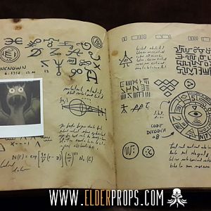 Inner pages from my Gravity Falls replica. Inner pages on black and white hi res can be downloades over my site: http://elderprops.tumblr.com/