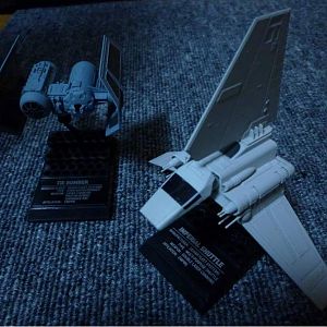 STAR WARS Vehicle Collection Series 4
Imperial Shuttle 1/350 & TIE Bomber 1/144