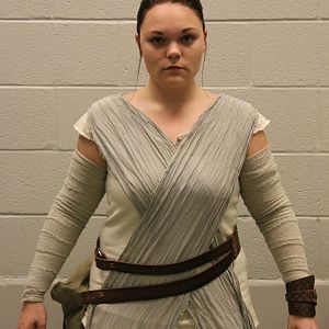 Rey Front Close up