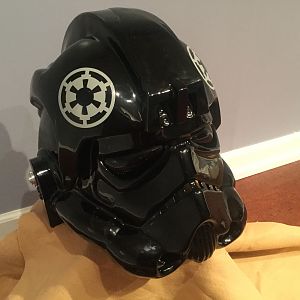 Tie Pilot Helmet
5xxicemanxx resin kit
Paint by local paint shop Gloss Black auto body paint (and a butt load of finishing and sanding by me)