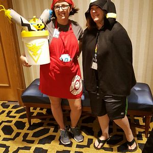 Mechacon 2016, the apron was lost in a move so I had to redo it. This time I added a pouch and the Team Instinct symbol to my fish bucket.