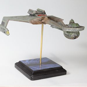 IKS Amar Klingon K't'inga battlecruiser
1/1000 scale by Ugh! Models