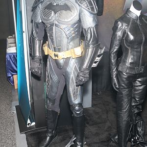 UD Replicas Batman Begins Batman Outfit