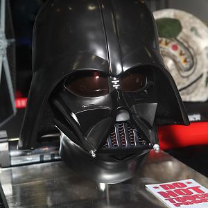 eFX Collectibles - Star Wars Darth Vader helmet