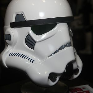 eFX Collectibles - Star Wars Hero Stormtroooper helmet