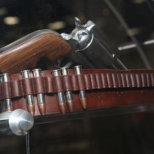 Looper - Pistol and Bullet Belt