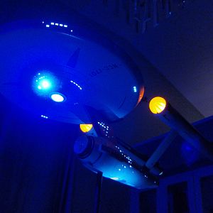 Enterprise NCC-1701 1:350 with lasers