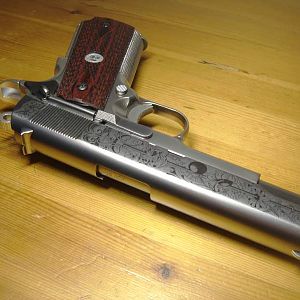 Babydoll WE Colt 1911 - Frame with decals (1)