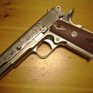 Babydoll WE Colt 1911 - Frame with decals (4)