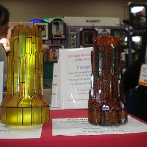 2 zpms, taken at 2011 SDCC, mine I got from Lord Trael on scifihero.net, real screen used (RDA dropped and no longer lights)  Theirs was on sale for $