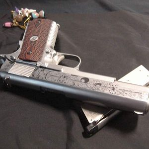 Babydoll WE Colt 1911 - Complete with charms (5)