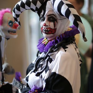 Costume College 2019 - 07.28 - 4 - Hallway 059.jpg