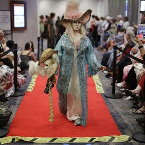 Costume College 2019 - 07.27 - 4 - Red Carpet 019.jpg