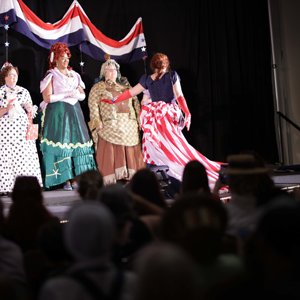 Costume College 2019 - 07.26 - 3 - FNGS 163.jpg