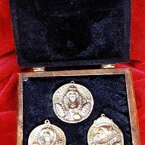 My Sherwood Forest Foundry of Bronzeworks: FOR SALE- 3 versions of Elizabethan bronze Armanda medal gift BOX