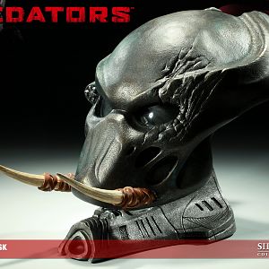 Sideshow The Tracker Predator Mask 04