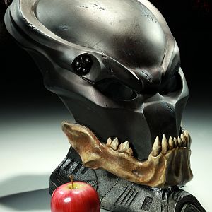 Sideshow The Berseker Predator Mask 04