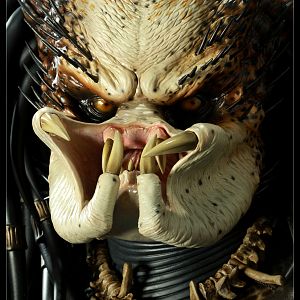 Sideshow Predator Legendary Scale Bust 04