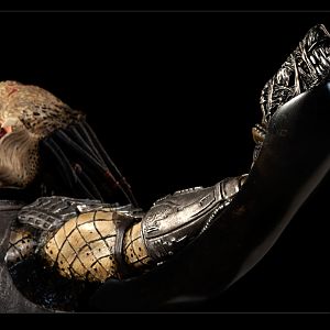 Sideshow Scar Predator Statue 02