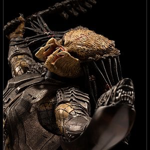 Sideshow Scar Predator Statue 05