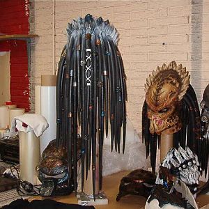 artic head And shoulder And Leg armor 008