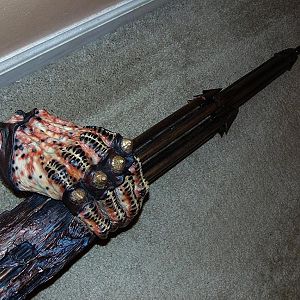PREDATOR 2 STATUE ( Collaboration work Between Larry Kidd and I )