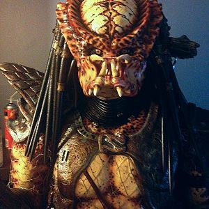 PREDATOR 2 STATUE ( Collaboration work Between Larry Kidd and I )