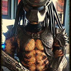 PREDATOR 2 STATUE ( Collaboration work Between Larry Kidd and I )