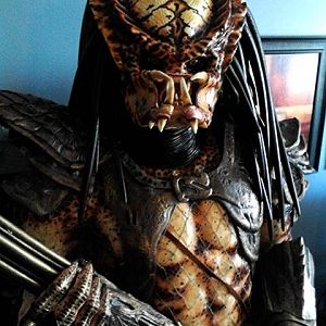 PREDATOR 2 STATUE ( Collaboration work Between Larry Kidd and I )