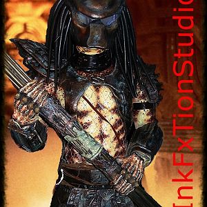 PREDATOR 2 STATUE ( Collaboration work Between Larry Kidd and I )