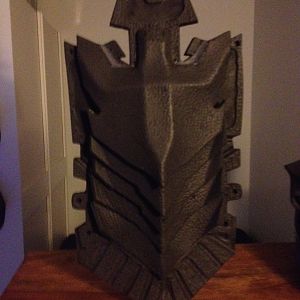 Thigh armor