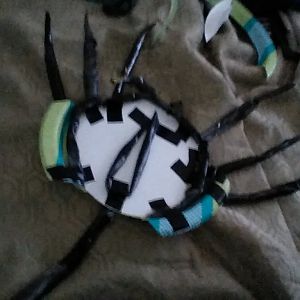 Duct tape facehugger build