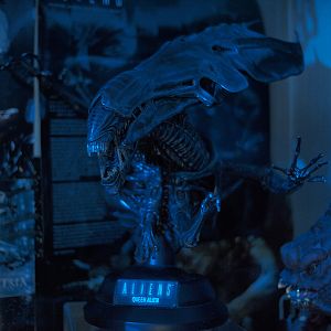 Aliens - Queen Bust #43/1500 (by Sideshow Collectibles) Pic 1