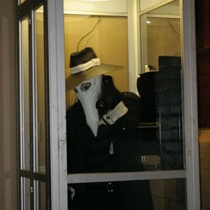 spy vs spy phone booth